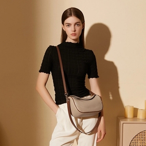 NOUVEAU Sac bandoulière pour femme en cuir pleine fleur de vachette, style vintage, avec poignée - Sacs forme coussin. - Product Image 3