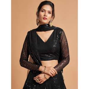 Maravilloso desgaste de fiesta de red bordado con lentejuelas negras Lehenga Choli - Product Image 3