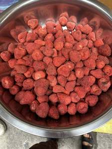 Freeze Dried Strawberry <b>Slices</b> Natural Fruit Topping for Yogurt <b>Cake</b> Bakery Vietnam Bulk Supply - Product Image 1