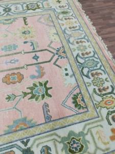 Alfombra de Lana Anudada a Mano de Estilo Oushak Vintage de Lujo, Alfombra Oriental Pastel con Diseño Floral para Sala de Estar Moderna - Product Image 4