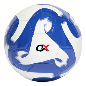 Ballon de football en cuir PU cousu à la machine Oxva Industries, taille 5, durable, personnalisable avec votre logo pour l'entraînement - Product Image 1