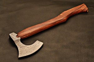 Damascus Steel Bearded Viking <b>Axe</b> Hand Forged Rosewood <b>Handle</b> Outdoor Camping Hunting <b>Axe</b> OEM ODM Custom Wholesale - Product Image 5