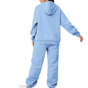 Ensemble de survêtement pour femme de qualité supérieure, confortable, respirant, élégant, pour l'entraînement et la course à pied, en gros - Product Image 2