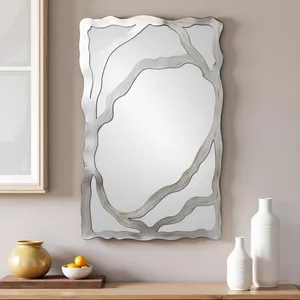 Miroir mural en métal fait main tendance, miroir d'appoint contemporain haut de gamme pour la décoration murale de maisons de luxe, de complexes hôteliers, de chambres, de bureaux et de couloirs - Product Image 4