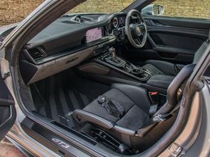 Porsche 911 2023 en Perfecto Estado con Llantas de Aleación - Product Image 4
