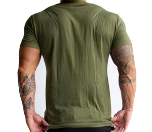 เสื้อกีฬาผู้ชายพรีเมียม ผ้าออกซ์ฟอร์ด ระบายอากาศได้ดี ทรงหลวม คอโอเวอร์ไซส์ แขนกุด เป็นมิตรต่อสิ่งแวดล้อม ผลิตจากโพลีเอสเตอร์ 100% - Product Image 6