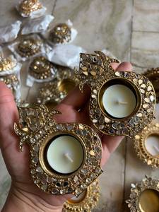 Chauffe-bougie artisanal en métal doré en forme de couronne, brûleur de cire fondue pour bougies chauffe-plat, avec strass et miroir, pour Diya, Mandir, Pooja, décoration de table - Product Image 3