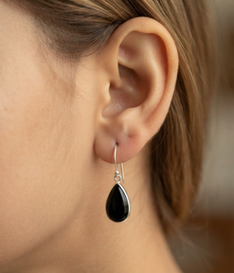 Boucles d'oreilles tendance en argent sterling 925 avec pierre précieuse onyx noir naturel en forme de goutte d'eau pour femmes, bijoux fins personnalisés - Product Image 1