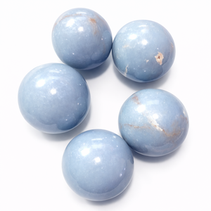 Sphère de cristal d'angélite naturelle polie à la main, boule de pierre précieuse bleue pour la méditation, le Reiki, la guérison énergétique des chakras, la décoration Feng Shui - Product Image 1