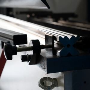 Prensa Plegadora Hidráulica CNC de 30-400 Toneladas, Máquina Automática para Doblar Chapa Metálica de 4 Metros, Plegadora de Alta Resistencia para MS, SS, Aluminio y GI - Product Image 2