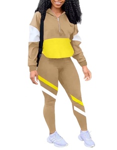 Conjunto Deportivo de Dos Piezas para Mujer, Chaqueta con Media Cremallera y Pantalones, Resistente al Agua, Personalizable - Product Image 1