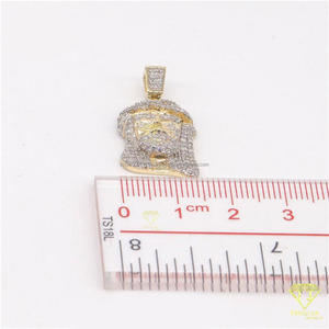 Collar de Joyería Hip Hop con Colgante Religioso, Corona con Diamantes y Diamantes de Laboratorio de Lujo - Product Image 4