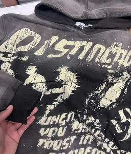 Personnalisation de sweat à capuche de sérigraphie personnalisée tissu de boucle vintage délavé au soleil en détresse fabricants de sweats à capuche coupés et cousus - Product Image 5