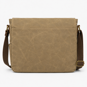 Sac messager pour homme doté d'un design pratique et épuré, d'un intérieur spacieux et de poches faciles d'accès pour documents et gadgets. - Product Image 2
