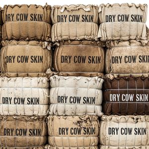 Piel de vaca seca de alta calidad para la fabricación de cuero. Piel de vaca seca procesada para cumplir con estrictos estándares de durabilidad y resistencia. - Product Image 4