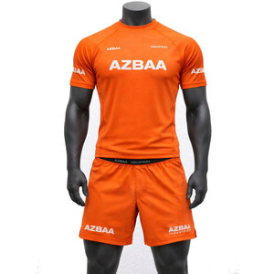Camisetas y pantalones cortos de compresión para hombre, color naranja, estilo premium, diseños y logotipo personalizables, conjuntos de entrenamiento para hombre - Product Image 1