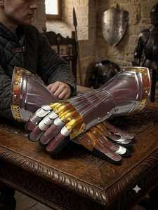 ถุงมือเหล็กกอธิคชุบทอง แบบโบราณ งานหล่อโลหะ งานศิลปะสะสม - Product Image 1