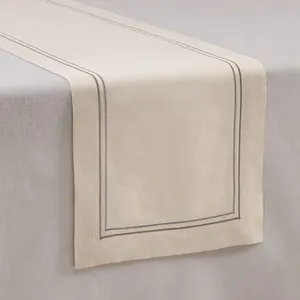 Caminos de Mesa de Lino Bordados Clásicos para una Cena Elegante y Decoración Rústica del Hogar, Suministro al por Mayor - Product Image 1