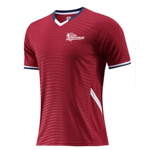 Camiseta de fútbol personalizable. Pedidos al por mayor disponibles. Varios tamaños, colores y estilos para combinar con las preferencias del equipo y del jugador. - Product Image 1