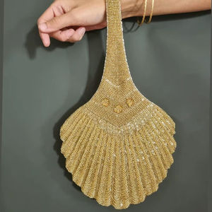 กระเป๋าถือทำมือสไตล์อินเดียสุดหรูสำหรับใช้ในชีวิตประจำวัน ประดับด้วยลูกปัดแก้วหลากสีสัน พร้อมหูหิ้วทรงบาแกตต์ ทนทาน ตกแต่งด้วยคริสตัล - Product Image 4