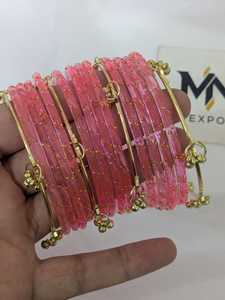 Juego de Brazaletes Kashmiris de Vidrio y Perlas Multitono, Chapados en Oro de Primera Calidad, Modelo Ombre con Detalles Brillantes, Artesanía en Resina - Product Image 2