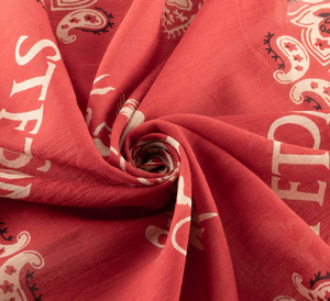 Pañuelo de Seda Étnico Personalizado al por Mayor para Mujer, Diseño a Cuadros Sólido, Logotipo Personalizado Impreso, Alta Calidad - Product Image 4