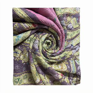 Großhändler für handgefertigte Vintage Kantha-Decken für Bohemian-Heimdekoration und nachhaltige Wendbare Bettdecken - Product Image 1