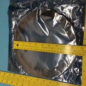 Lam 716-330045-001 (U) R FOC 8" ESC, MAJ VESPEL - Equipo y Piezas de Semiconductores de Confianza de Global Legacy Semiconductor - Product Image 2
