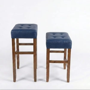 Ensemble de 2 tabourets de bar et de comptoir en cuir PU, ensemble de tabourets capitonnés en cuir PU, ensemble de tabourets rembourrés en PU avec structure en bois massif, hauteur bar et comptoir - Product Image 1