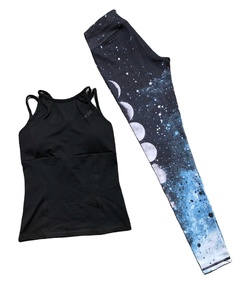 Traje de yoga a la moda para correr, Conjunto de sujetador corto y cruzado para mujer, conjunto deportivo de ocio para mujer, conjunto con estampado de sublimación de corbata de alta calidad - Product Image 1