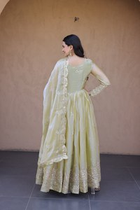 Vestido Anarkali Tradicional Indio de Alta Calidad con Mangas Abullonadas, Tela Georgette, Largo Maxi, para Fiestas, Venta al Por Mayor, Abaya Dubai - Product Image 4