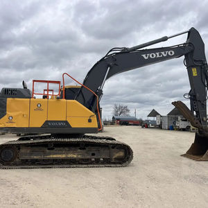 Excavatrice Volvo EC220EL d'occasion avec moteur PLC, boîte de vitesses, puissance de 123 kW, capacité de la benne de 8 m³ - Product Image 1