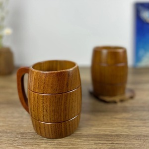 Chope à bière classique en bois, design ergonomique, grande capacité, tasse à bière en forme de baril, pour usage domestique - Product Image 2