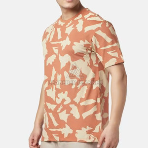 T-shirt pour homme en coton 100% coupe ample, imprimé par sublimation, personnalisable avec votre propre design, fabriqué avec les meilleurs matériaux. - Product Image 2