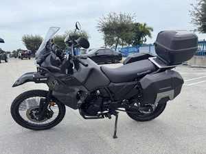 Motocicleta/Scooter Kawasaki KLR650 Ligera para Carretera, Nueva - Product Image 2