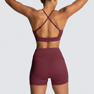Ensemble de yoga et de fitness pour femmes de haute qualité, écologique, avec strass, haut court sans couture et leggings, nouveaux vêtements de sport à la mode - Product Image 2