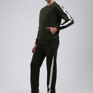 Survêtement à col rond pour homme OEM ODM en molleton brossé doux, vêtements décontractés d'hiver, survêtement à col rond pour homme, vêtements de sport professionnels - Product Image 1