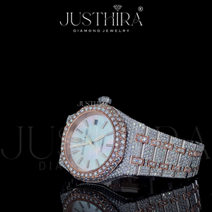 Reloj de Lujo con Moissanita Iced Out Tono Plateado, Esfera Totalmente Adornada con Marcadores Baguette, Joyería de Declaración, Tendencia 2026 - Product Image 3