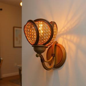 Flower Rattan Wall <b>Sconce</b> Lamp Handwoven Wicker Wall <b>Light</b> Fixture Wooden Decorative Lighting for Living Room Home Decoration - Product Image 1