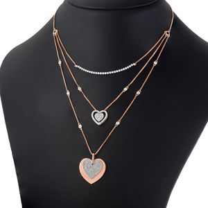 Collar con Colgante Ovalado de Triple Halo de Diamantes en Oro Rosa de 14K, Joyería Fina y Elegante para Mujer, Regalo de Aniversario o Boda - Product Image 4