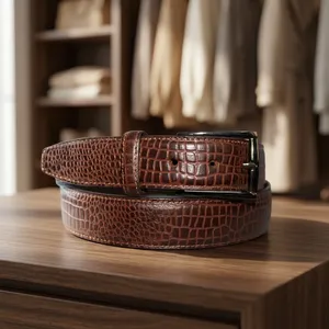 Cinturón de Cuero con Grabado de Cocodrilo para Hombre, con Textura de Lujo y Opción de Hebilla Personalizada, Fabricante Mayorista Divine International - Product Image 6