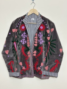 Best Quality Handmade Suzani Embroidery Coat <b>Velvet</b> Winter <b>Jacket</b> <b>Women</b> Short Suzani <b>Jacket</b> Free Size Short Kantha <b>Jacket</b> - Product Image 6