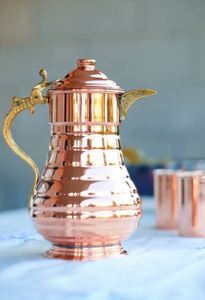 Ensemble de carafes en cuivre pour offrir en cadeau lors de fêtes, ensemble traditionnel pour servir l'eau, en métal, avec verres, durable, réutilisable, vaisselle de cuisine. - Product Image 3