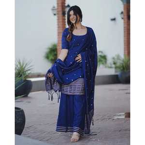 Ensemble de costume en mousseline de soie bleu irlandais - Taille XS - Product Image 4