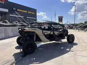 Oferta Original Aquí 2023 Can-Am Maverick X3 MAX RS Turbo RR Desert Tan y Carbon Black UTV PARA ADULTOS - Product Image 3