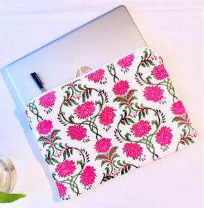 Funda para Portátil Ligera y Suave con Estampado Artesanal Estilo Boho Vintage, 100% Algodón, Motivo Floral, Personalizada, Ecológica y de Alta Calidad - Product Image 3
