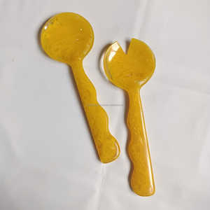 Produit phare : Ustensiles de service à salade en résine artisanale Kiswah Craft, motif tourbillon rose aqua, sans BPA, sans plomb, sans danger pour les aliments, pour la maison - Product Image 2