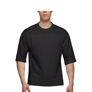 เสื้อยืดผ้าเจอร์ซีย์ตาข่ายสีดำและผ้าอินเตอร์ล็อค ดีไซน์หนา ออกแบบตามสั่ง OEM  แบบซับลิเมชั่น ไหล่ตก สำหรับผู้ชาย - Product Image 3