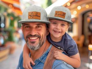 Casquette de baseball en similicuir pour enfant, avec patch nominatif, visière plate, en coton, ajustable, personnalisable, pour l'été, unisexe, type Gorras. - Product Image 6