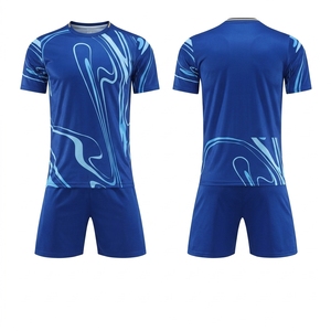 Conjunto de Camiseta de Fútbol Unisex Verde Sublimada 100% Poliéster, Corte Ajustado, Manga Corta, Absorbe la Humedad, Transpirable, Ropa Deportiva - Product Image 2